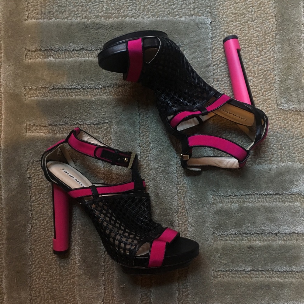 BURAK UYAN - 6” Cage Leather T strap sandal, 10.5